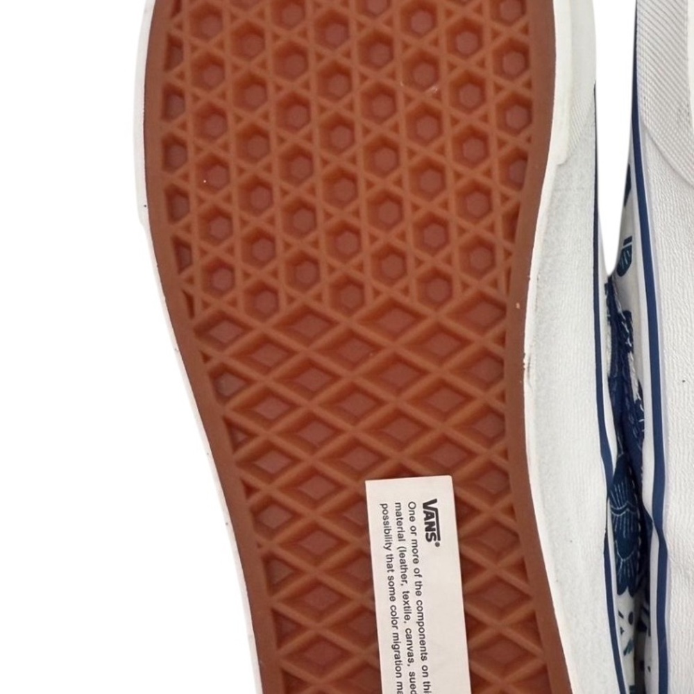 NWT Vans Women's Floral Slip-On Shoes - Blue and White Floral Size 8.5 - Picture 4 of 4